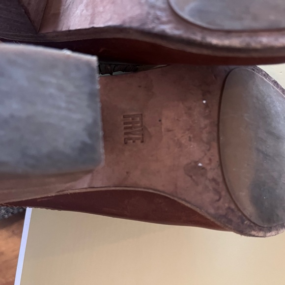 Frye Faye Shootie leather ankle boots. Perfect western style! - Picture 9 of 12